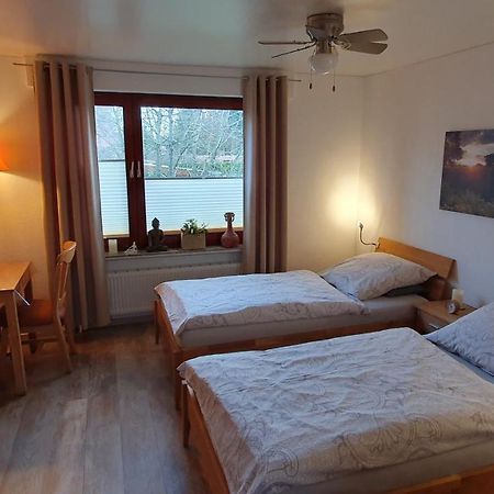 Ruhige Gaestesuite Mit Fruehstueck Rhauderfehn Exterior photo