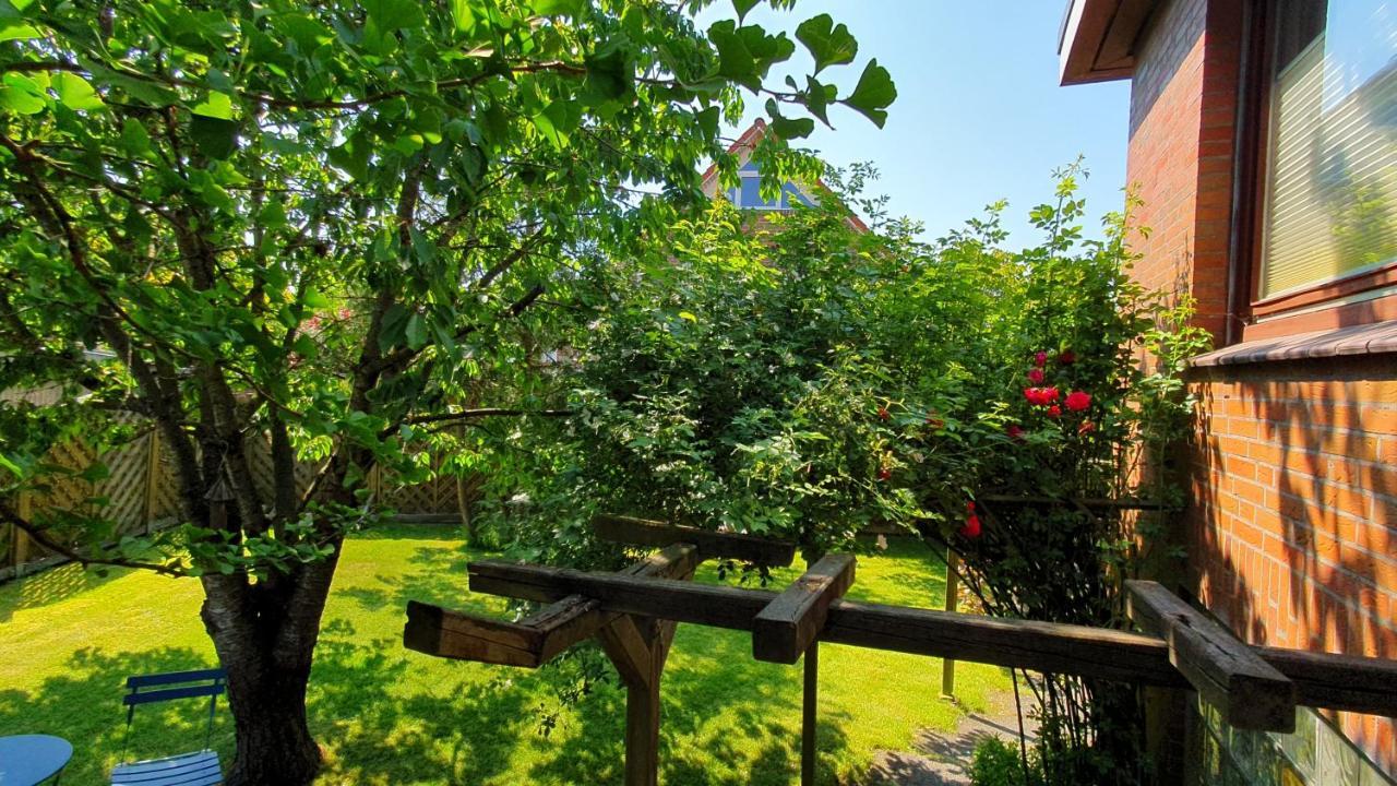 Ruhige Gaestesuite Mit Fruehstueck Rhauderfehn Exterior photo