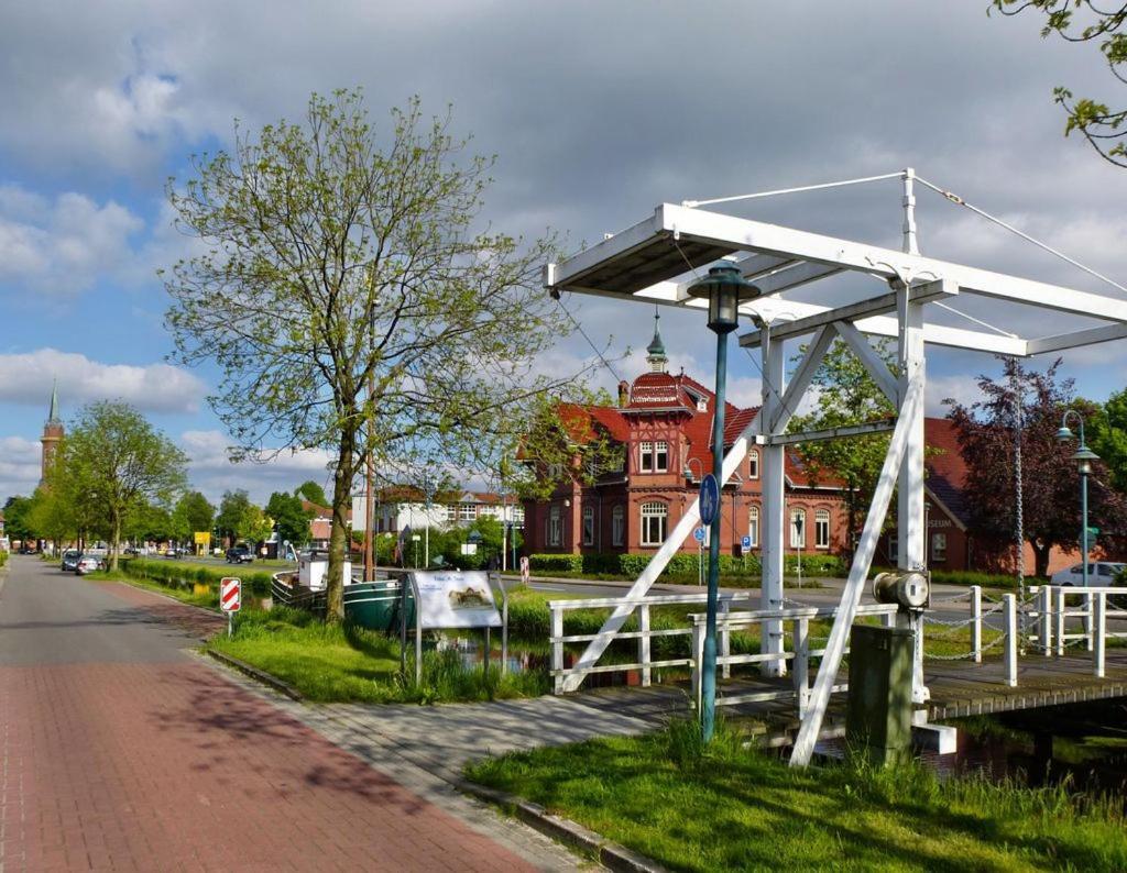 Ruhige Gaestesuite Mit Fruehstueck Rhauderfehn Exterior photo